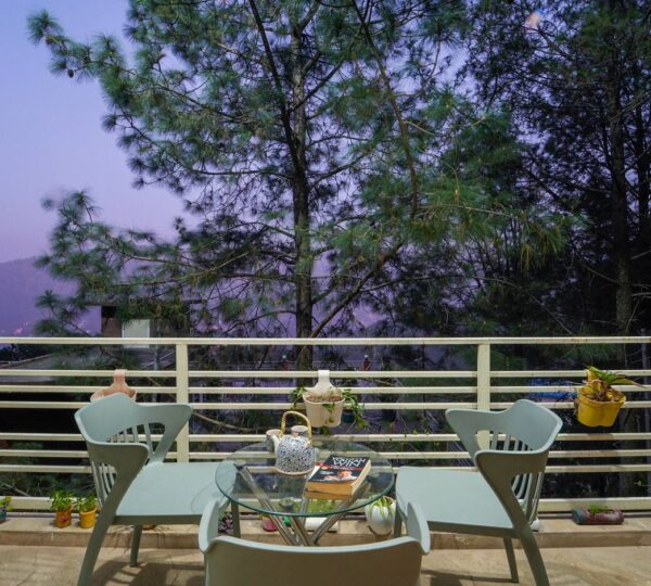 Experience peaceful hilltop retreats away from crowd.